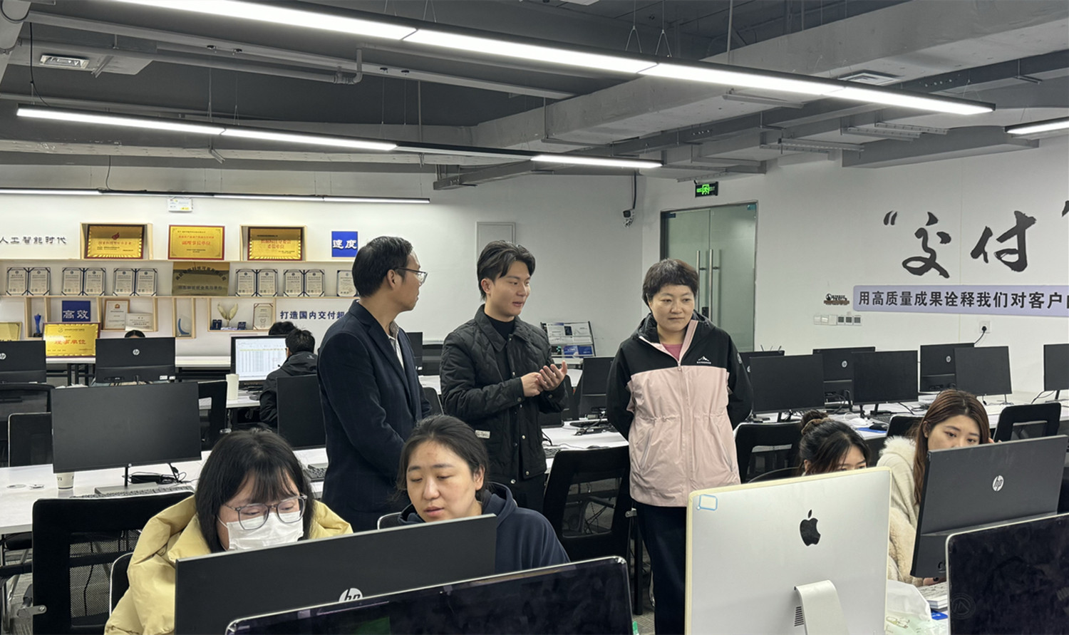 计算机与软件工程学院深入开展访企拓岗活动，助力数字内容制作服务行业人才培养